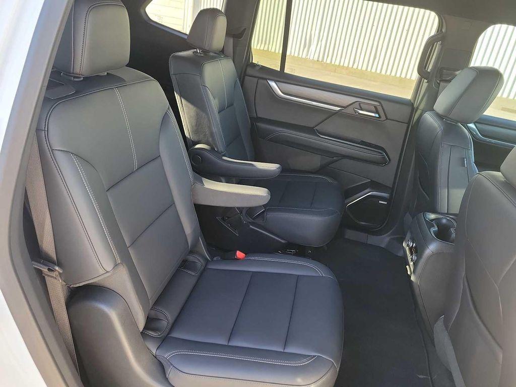 used 2024 GMC Acadia car, priced at $37,500