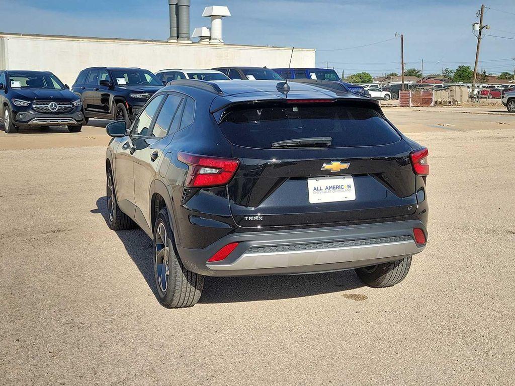 used 2025 Chevrolet Trax car, priced at $24,995