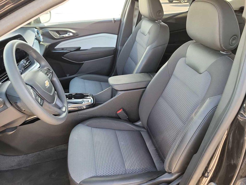 used 2025 Chevrolet Trax car, priced at $24,995