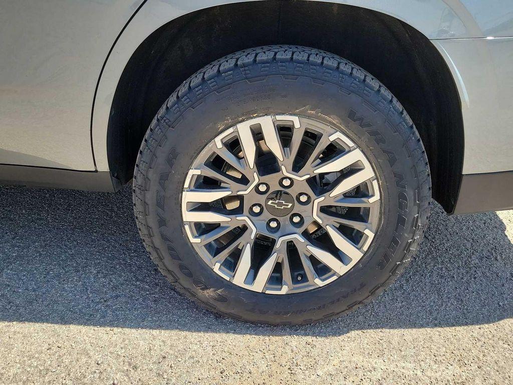 used 2025 Chevrolet Tahoe car, priced at $69,995