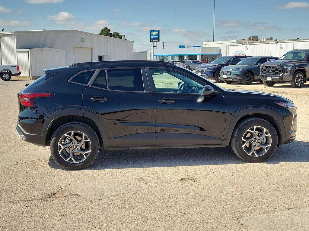 used 2025 Chevrolet Trax car, priced at $23,995