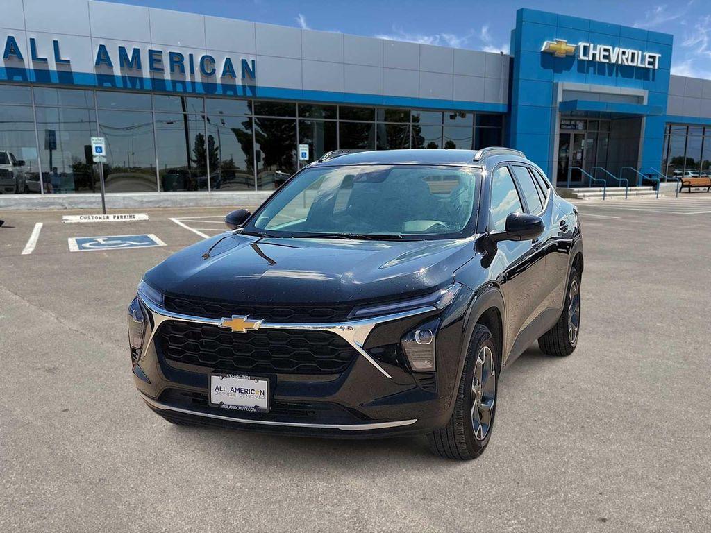 used 2025 Chevrolet Trax car, priced at $23,995