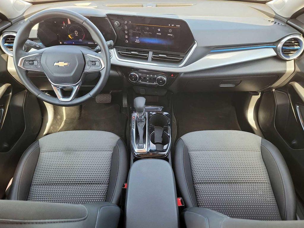 used 2025 Chevrolet Trax car, priced at $23,995