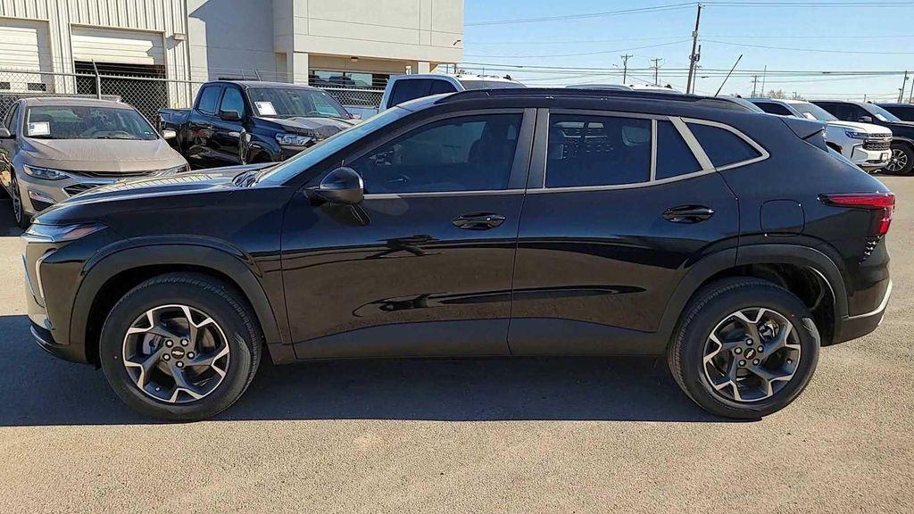 new 2026 Chevrolet Trax car, priced at $25,090