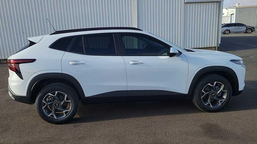 new 2026 Chevrolet Trax car, priced at $25,090