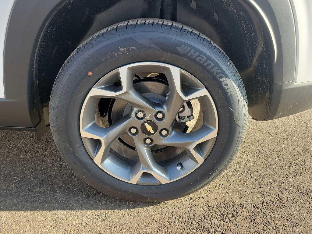 new 2026 Chevrolet Trax car, priced at $25,090