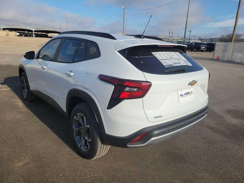 new 2026 Chevrolet Trax car, priced at $25,090