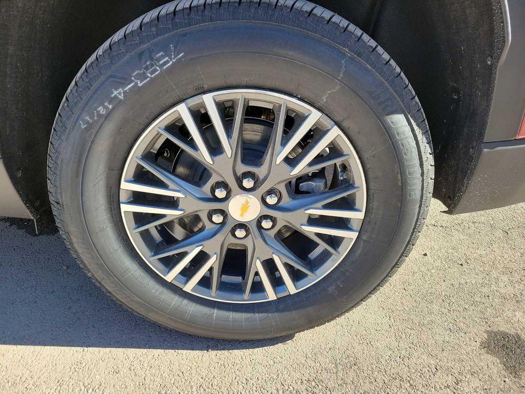 new 2026 Chevrolet Traverse car, priced at $44,515