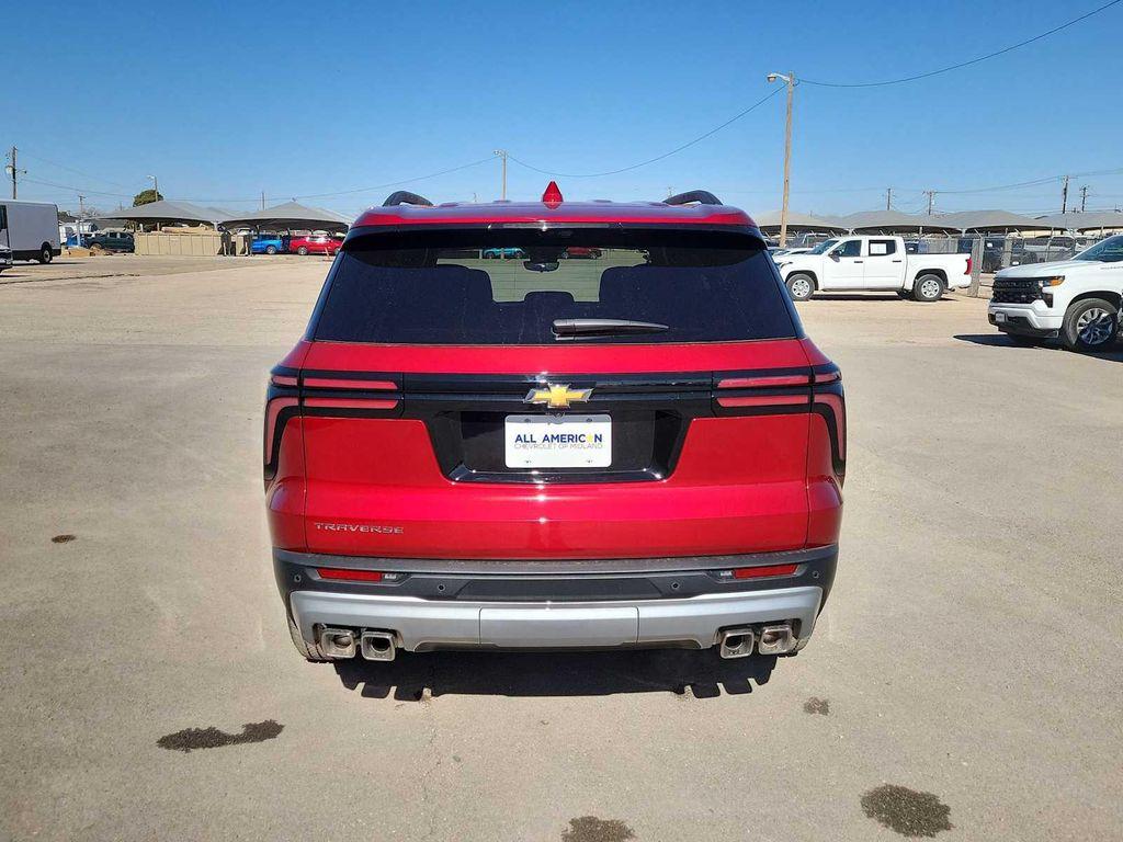 new 2026 Chevrolet Traverse car, priced at $44,515