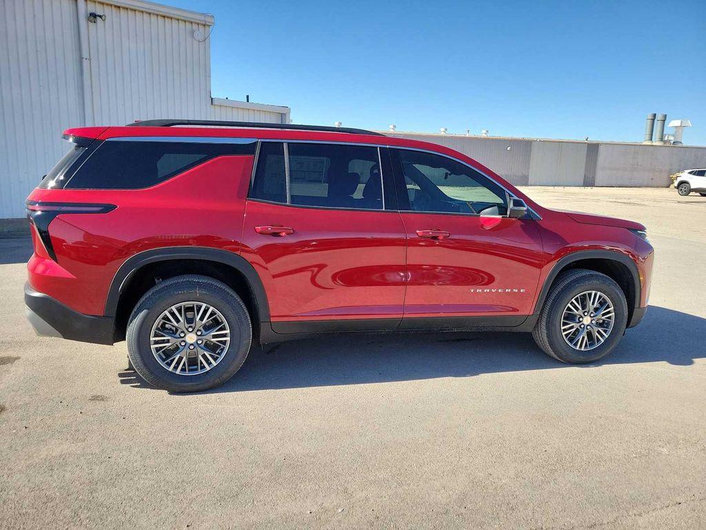 new 2026 Chevrolet Traverse car, priced at $44,515