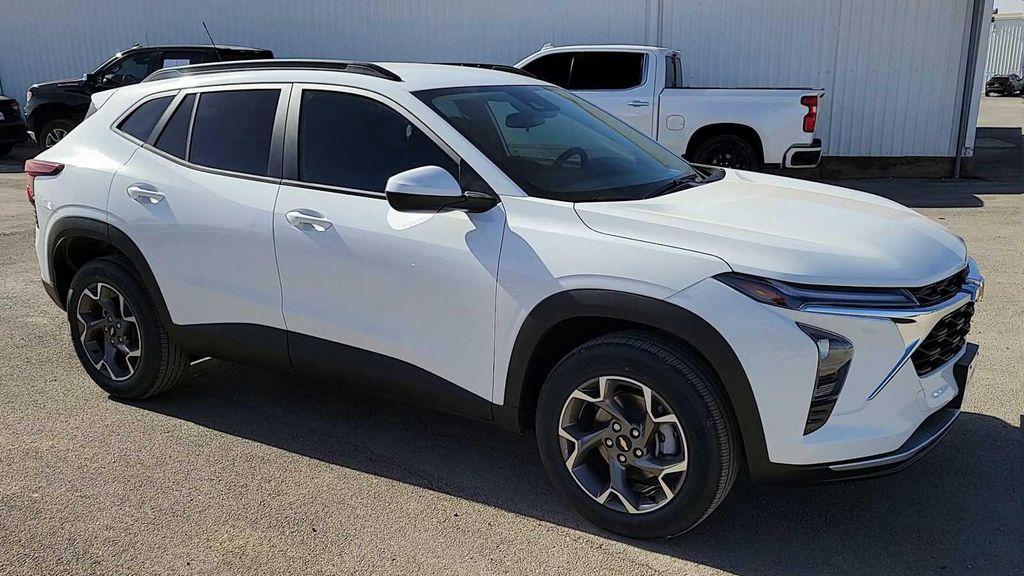 new 2026 Chevrolet Trax car, priced at $25,885