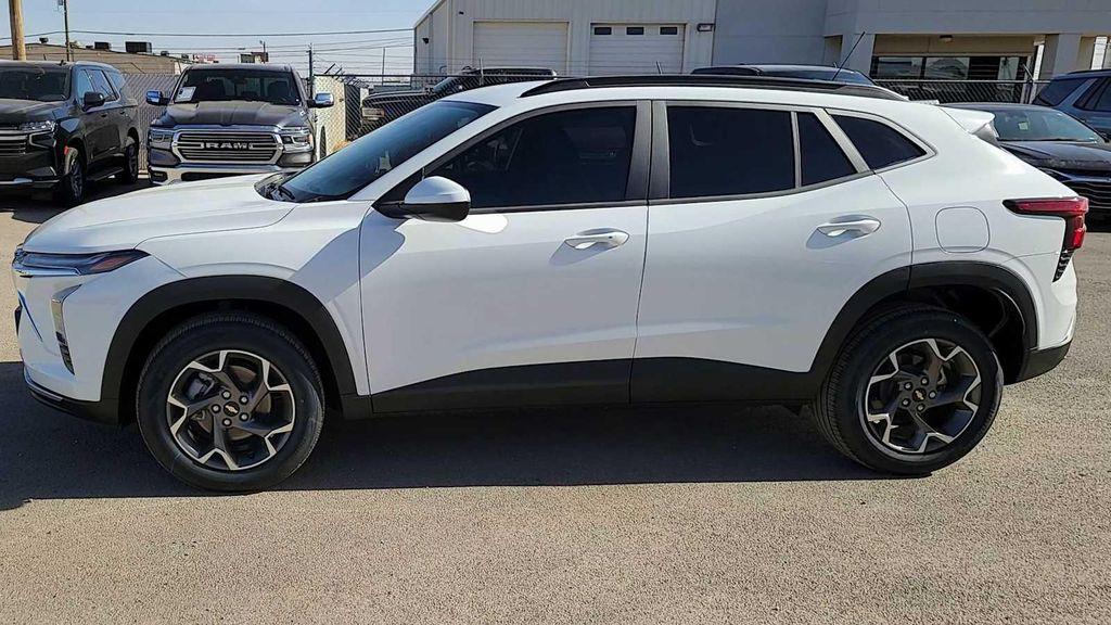 new 2026 Chevrolet Trax car, priced at $25,885