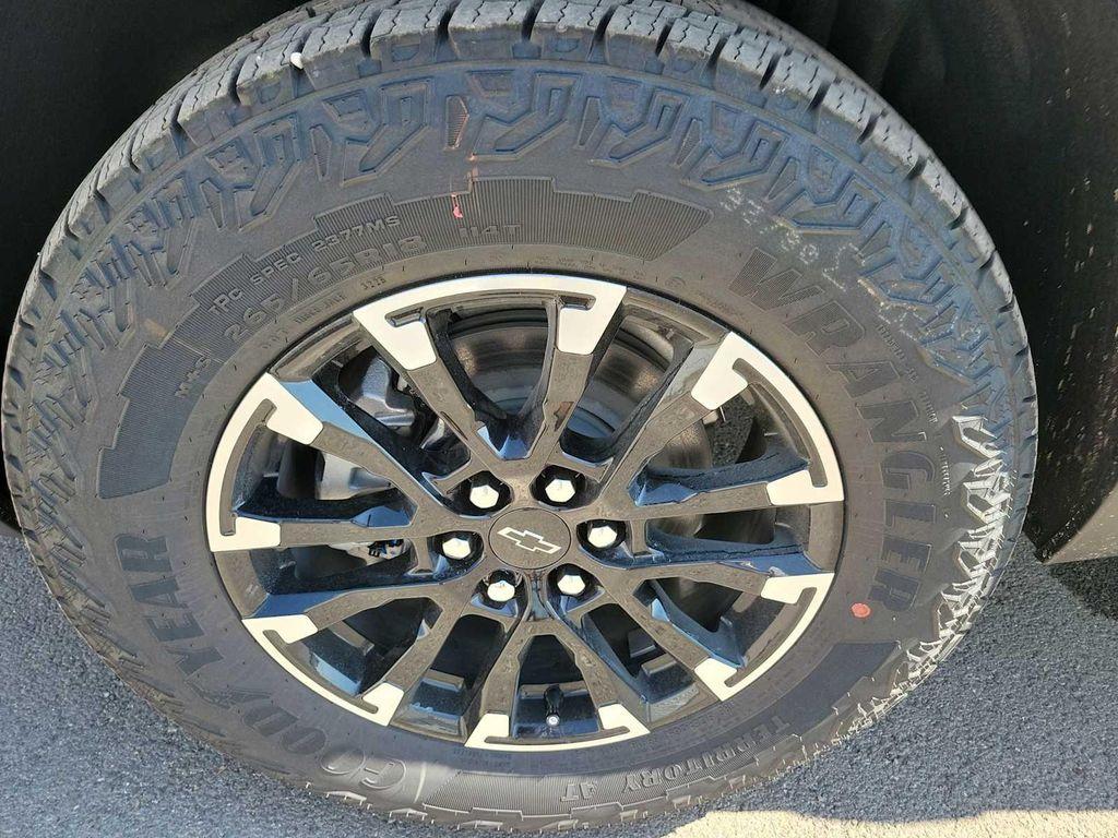 new 2026 Chevrolet Traverse car, priced at $54,955