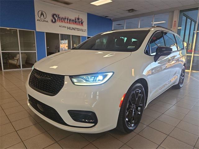 used 2024 Chrysler Pacifica car, priced at $36,762
