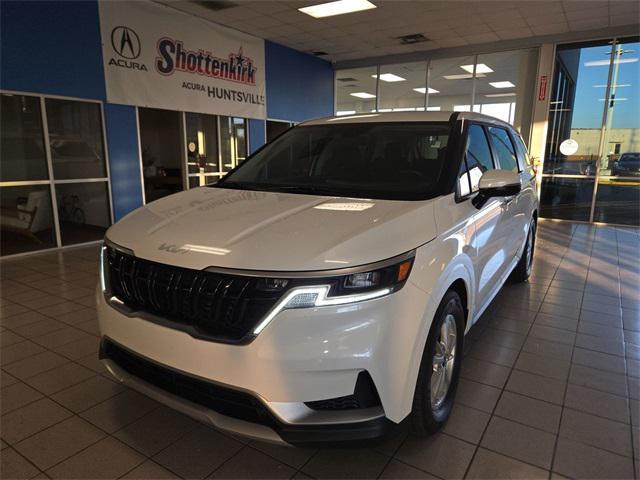 used 2024 Kia Carnival car, priced at $31,703