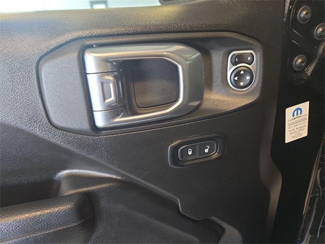 used 2022 Jeep Wrangler Unlimited car, priced at $28,111