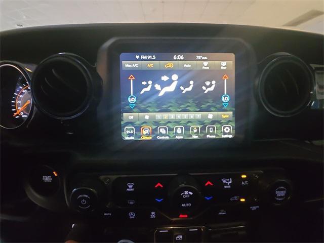 used 2022 Jeep Wrangler Unlimited car, priced at $28,111