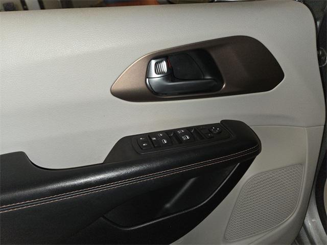 used 2018 Chrysler Pacifica car, priced at $11,974
