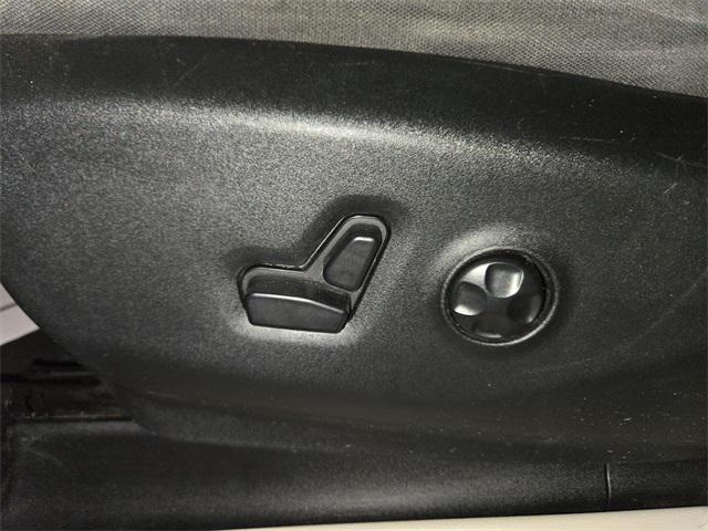 used 2018 Chrysler Pacifica car, priced at $11,974