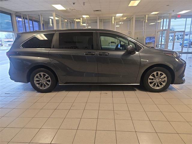 used 2025 Toyota Sienna car, priced at $41,926