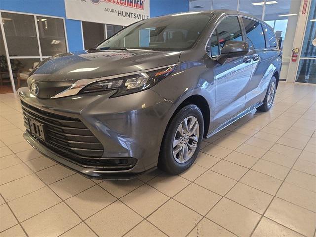 used 2025 Toyota Sienna car, priced at $41,926
