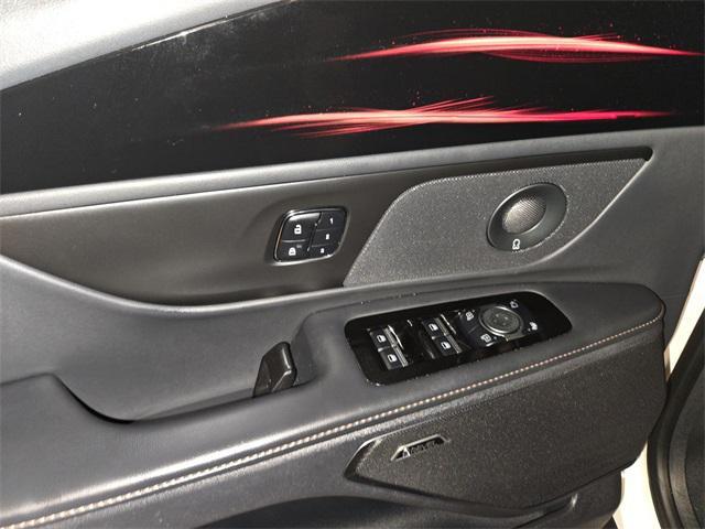 used 2024 Lincoln Nautilus car, priced at $45,910