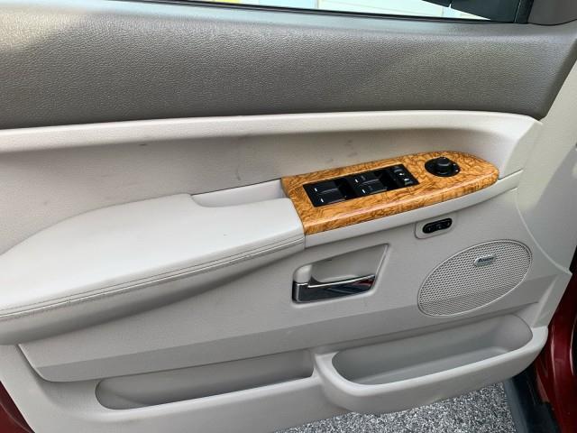 used 2009 Jeep Grand Cherokee car, priced at $5,900