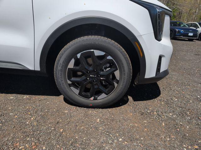 new 2026 Kia Sorento car, priced at $38,900