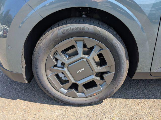 new 2026 Kia Carnival Hybrid car, priced at $48,137