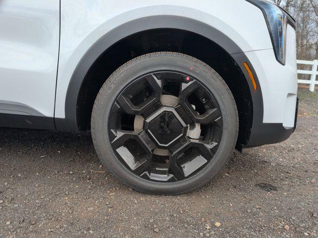 new 2026 Kia Sorento car, priced at $43,016