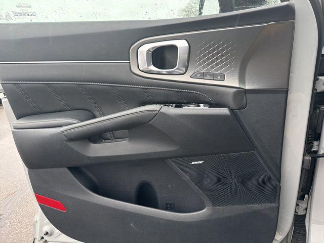 used 2023 Kia Sorento car, priced at $31,000