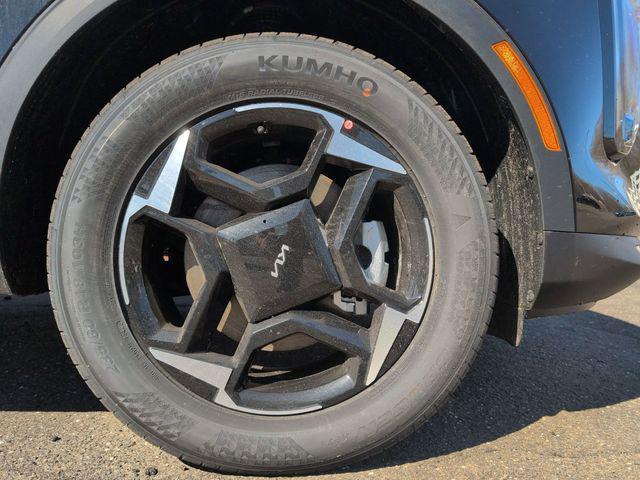 new 2026 Kia Sportage car, priced at $32,876