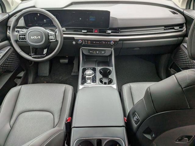 new 2026 Kia Carnival Hybrid car, priced at $48,300
