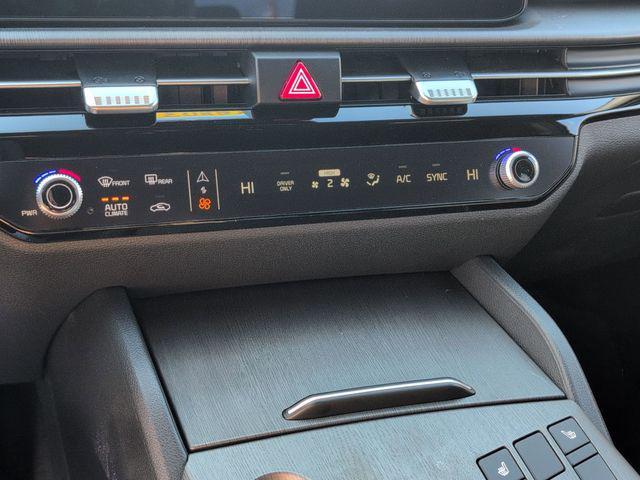 new 2026 Kia Sportage Plug-In Hybrid car, priced at $41,800