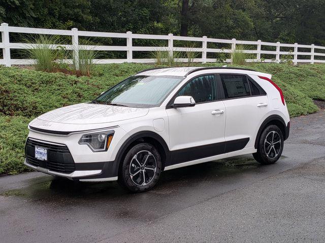 new 2025 Kia Niro Plug-In Hybrid car, priced at $35,000