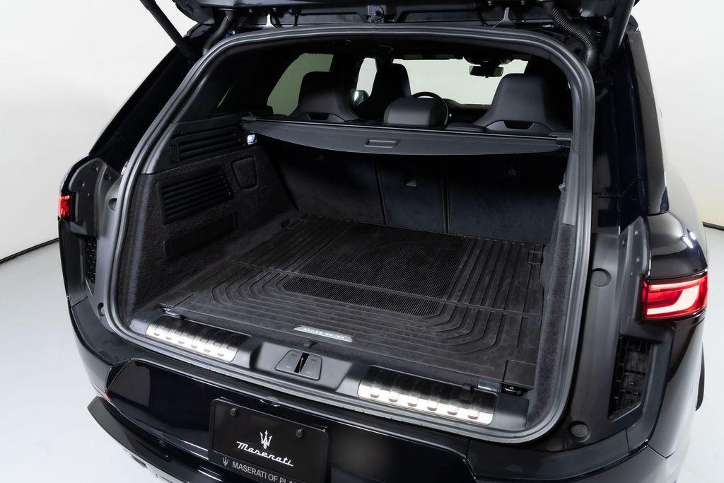 used 2025 Land Rover Range Rover Sport car, priced at $155,900