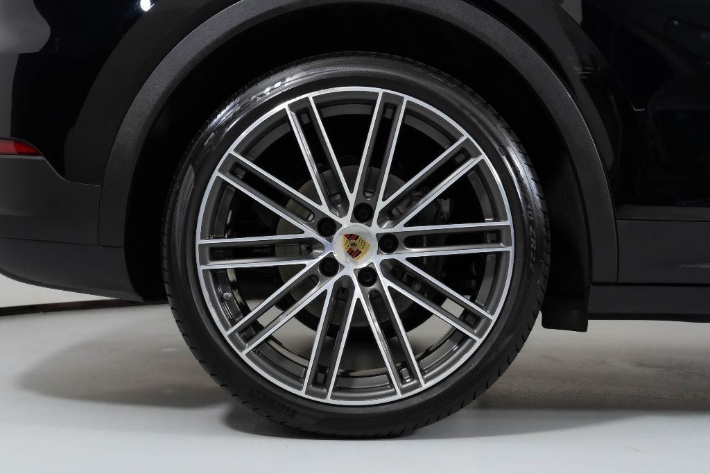 used 2021 Porsche Cayenne car, priced at $59,900