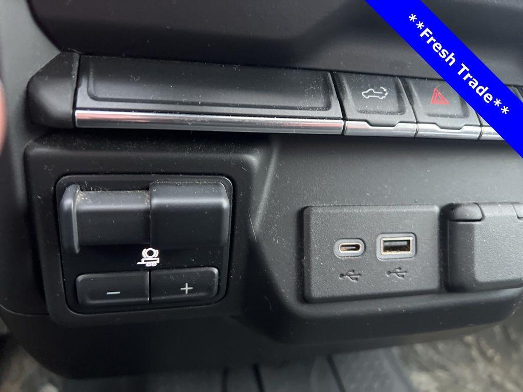 used 2021 Chevrolet Silverado 1500 car, priced at $27,594