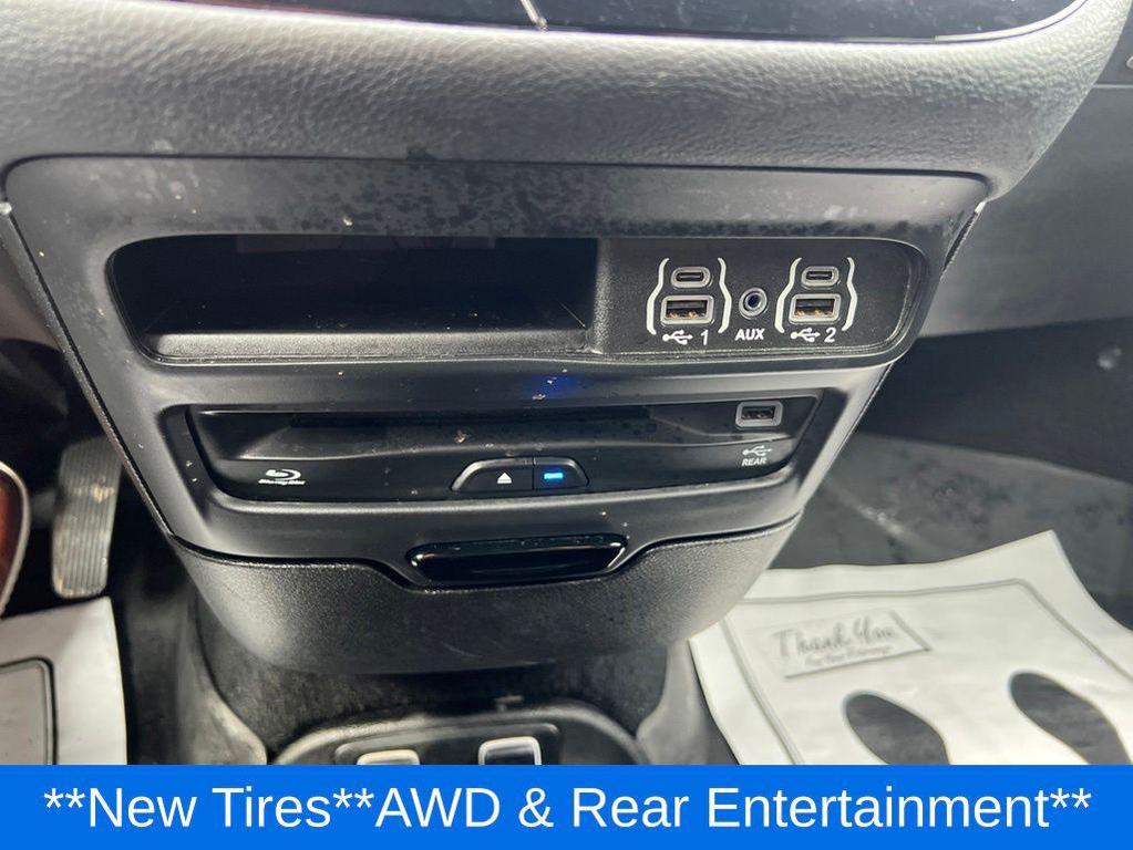 used 2021 Chrysler Pacifica car, priced at $20,394
