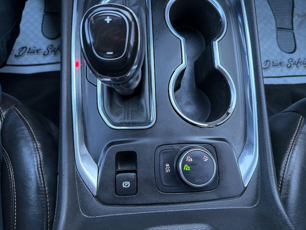 used 2020 Chevrolet Traverse car, priced at $15,844