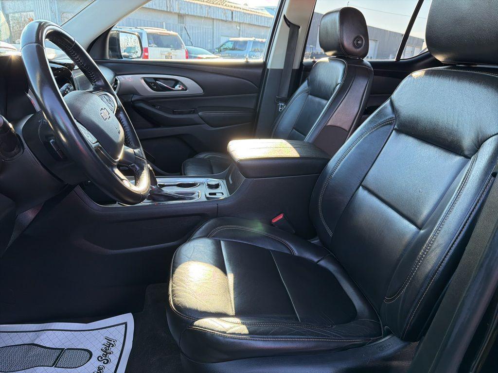 used 2020 Chevrolet Traverse car, priced at $15,844