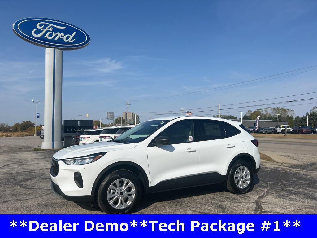 used 2025 Ford Escape car, priced at $29,996