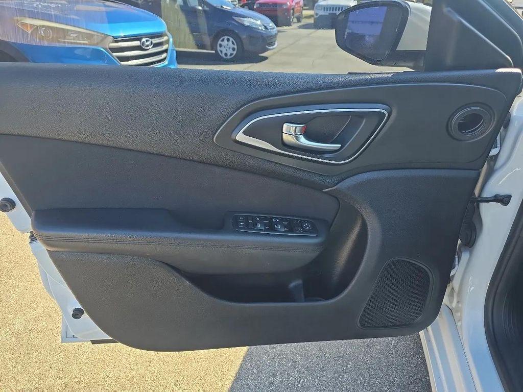 used 2015 Chrysler 200 car, priced at $7,500