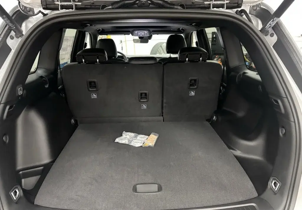 new 2026 Jeep Grand Cherokee car, priced at $43,538