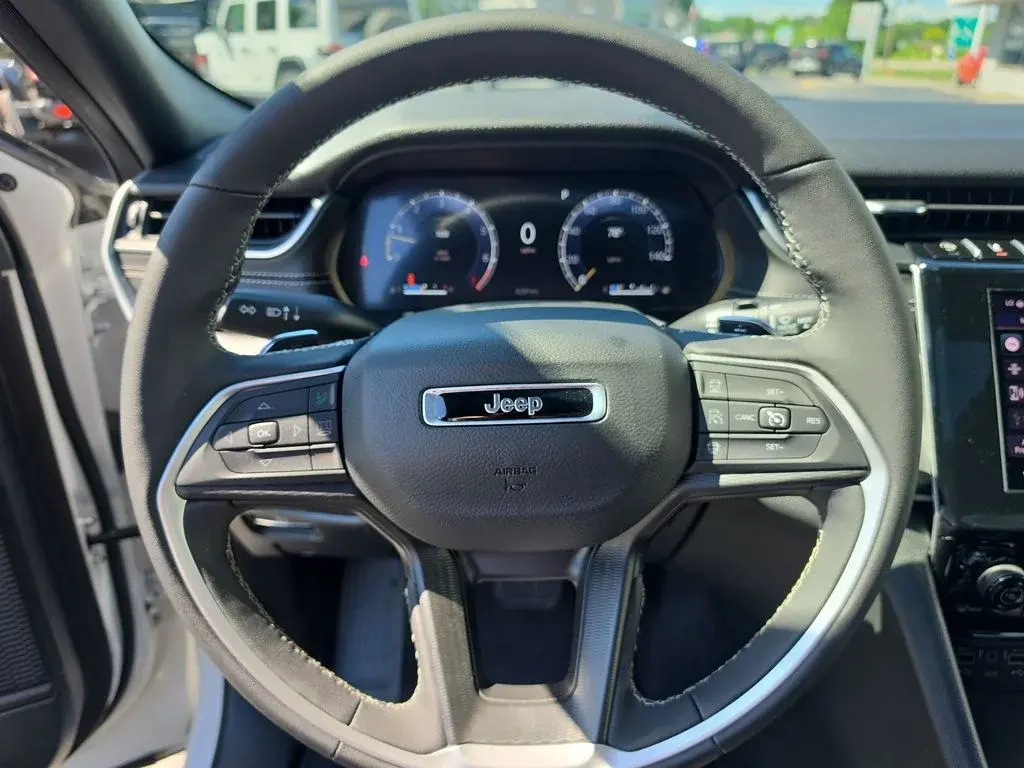used 2025 Jeep Grand Cherokee car, priced at $36,399