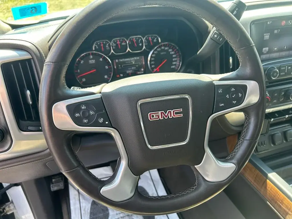 used 2015 GMC Sierra 1500 car, priced at $23,399