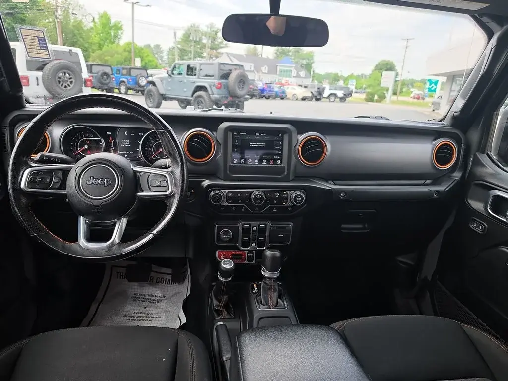 used 2021 Jeep Gladiator car, priced at $35,109
