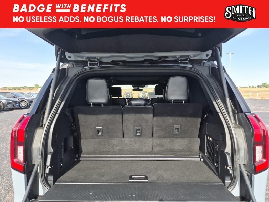 used 2025 Ford Expedition car, priced at $69,725