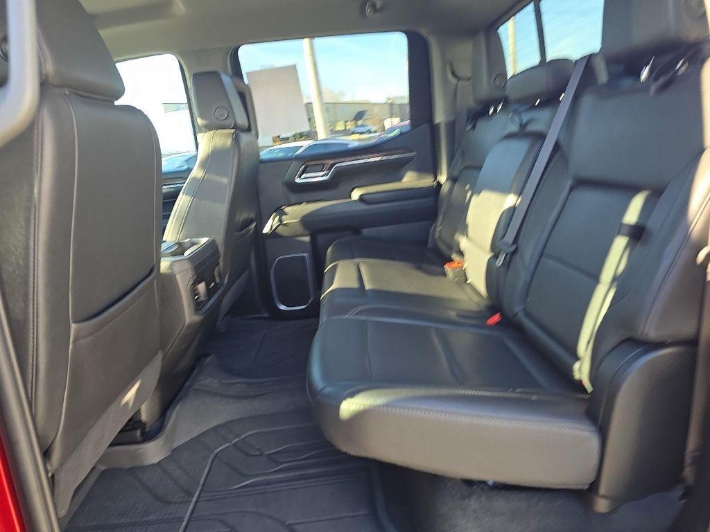 used 2024 Chevrolet Silverado 1500 car, priced at $52,600