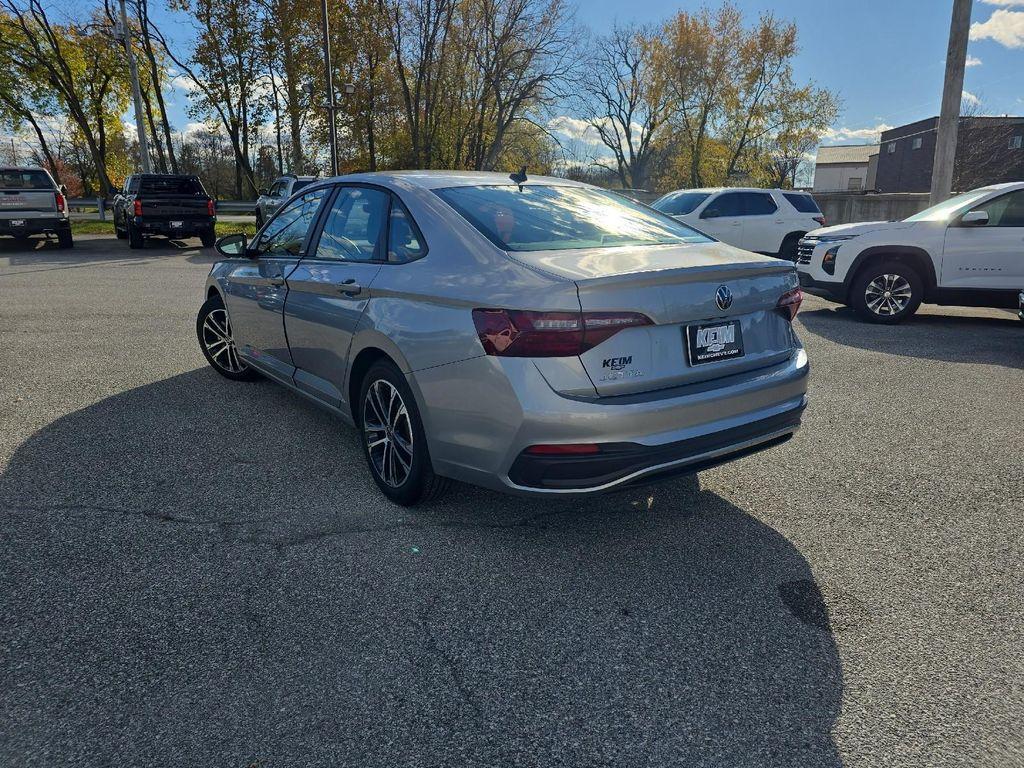 used 2024 Volkswagen Jetta car, priced at $20,355